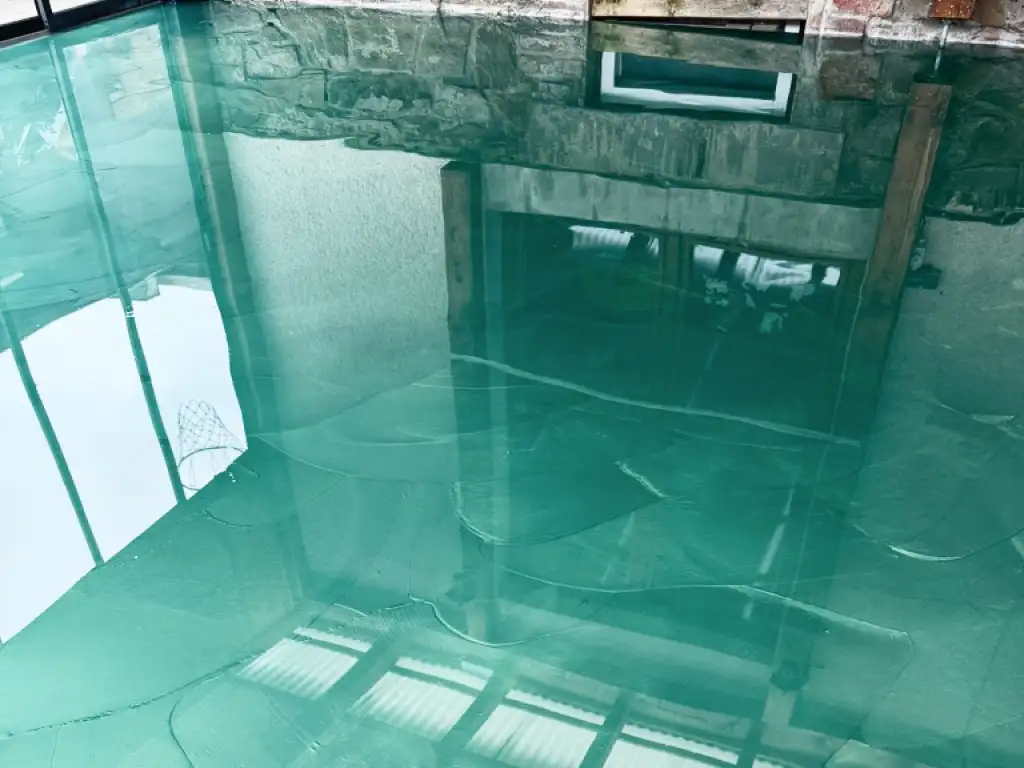 Epoxidová designová podlaha v moderním interiéru